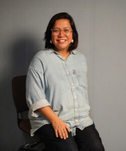 Catherine, Benel team member, smiling professional portrait